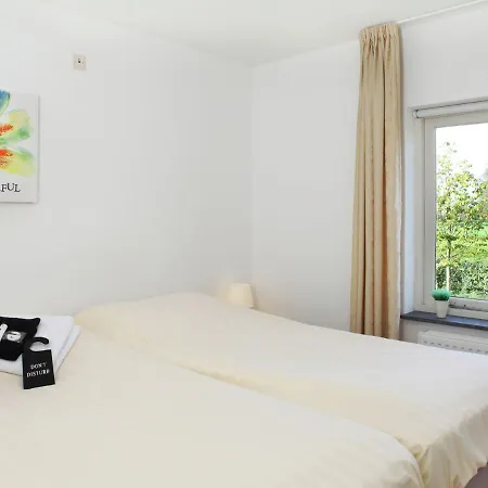 Holiday home Comfortable Holiday In With Fenced Garden *