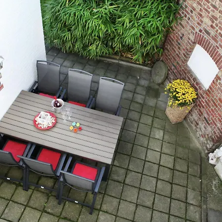 Comfortable Holiday In With Fenced Garden Eckelrade
