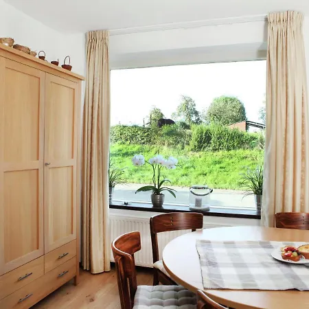 Comfortable Holiday In With Fenced Garden Holiday home