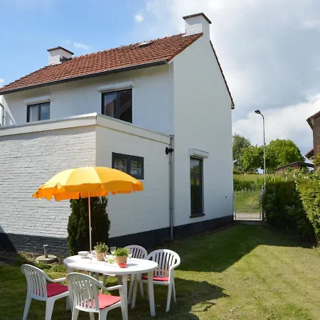 Comfortable Holiday In With Fenced Garden Holiday home Eckelrade